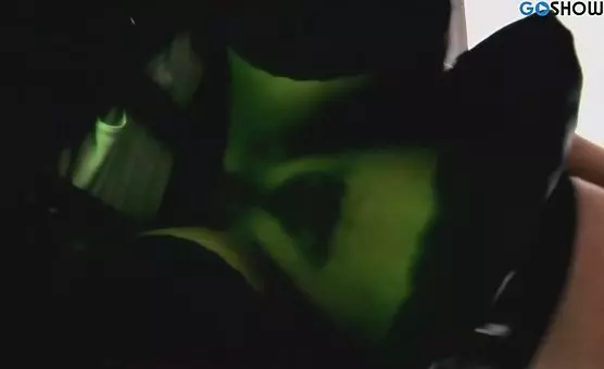 Shapely Booty Delights in Oral Pleasure